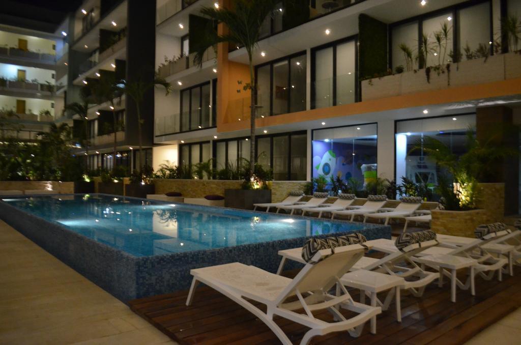The City Luxury Suites 신데 델 카르멘 외부 사진